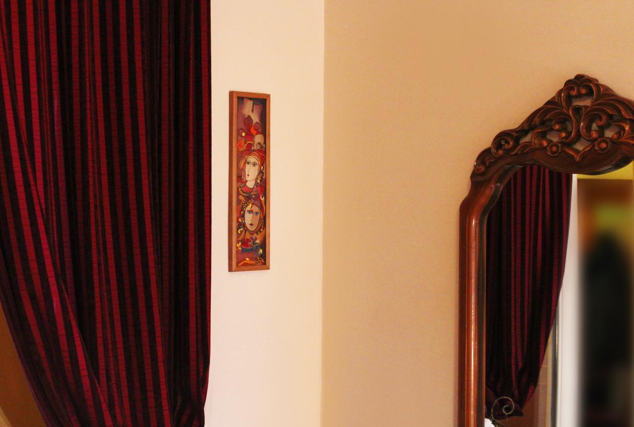 Vivid 2 Bedroom Apt. 耶烈万 外观 照片